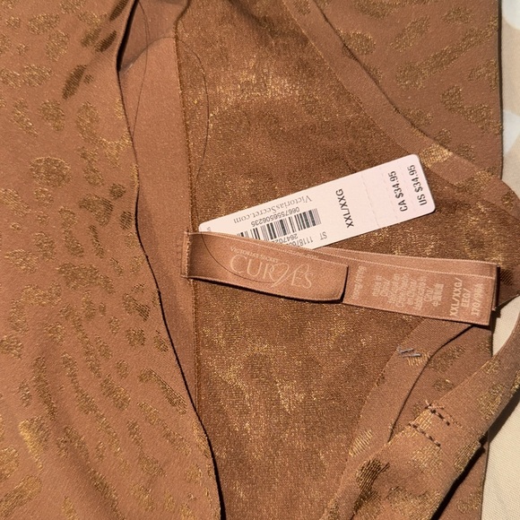 Victoria's Secret
High-Waist Seamless Thong Panty - Picture 4 of 4